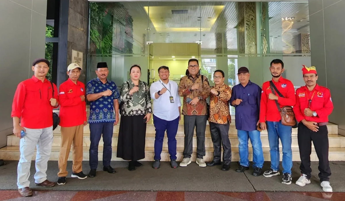 Perjuangan Hak Buruh, DPRD Sambas datangi Kemenaker RI