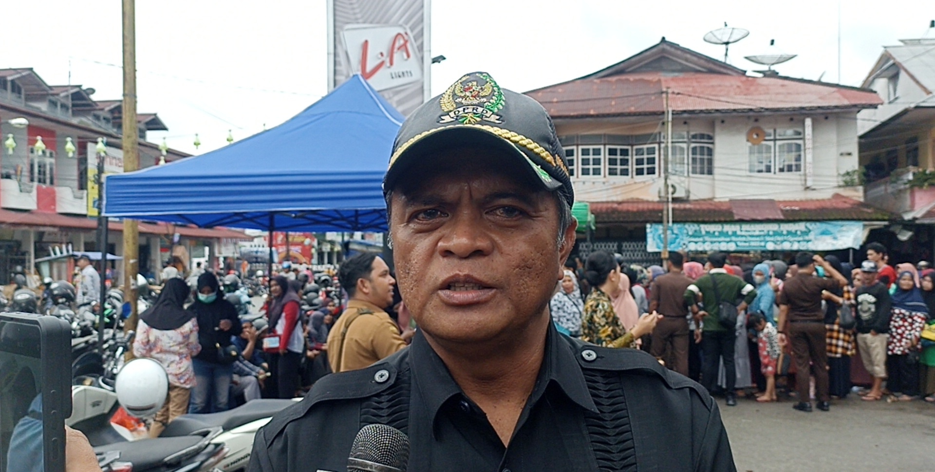 You are currently viewing Anwari Apresiasi Pos Layanan Bantuan Hukum Gratis