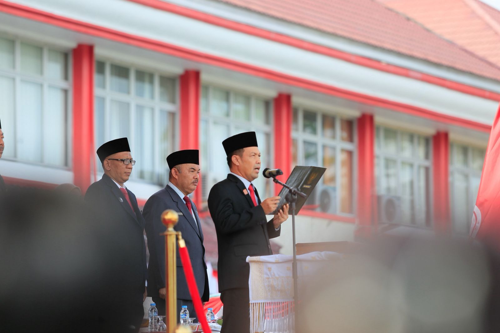 Read more about the article Ketua DPRD Sambas Ajak Warga Isi Kemerdekaan dengan Syukur di HUT ke-80 RI