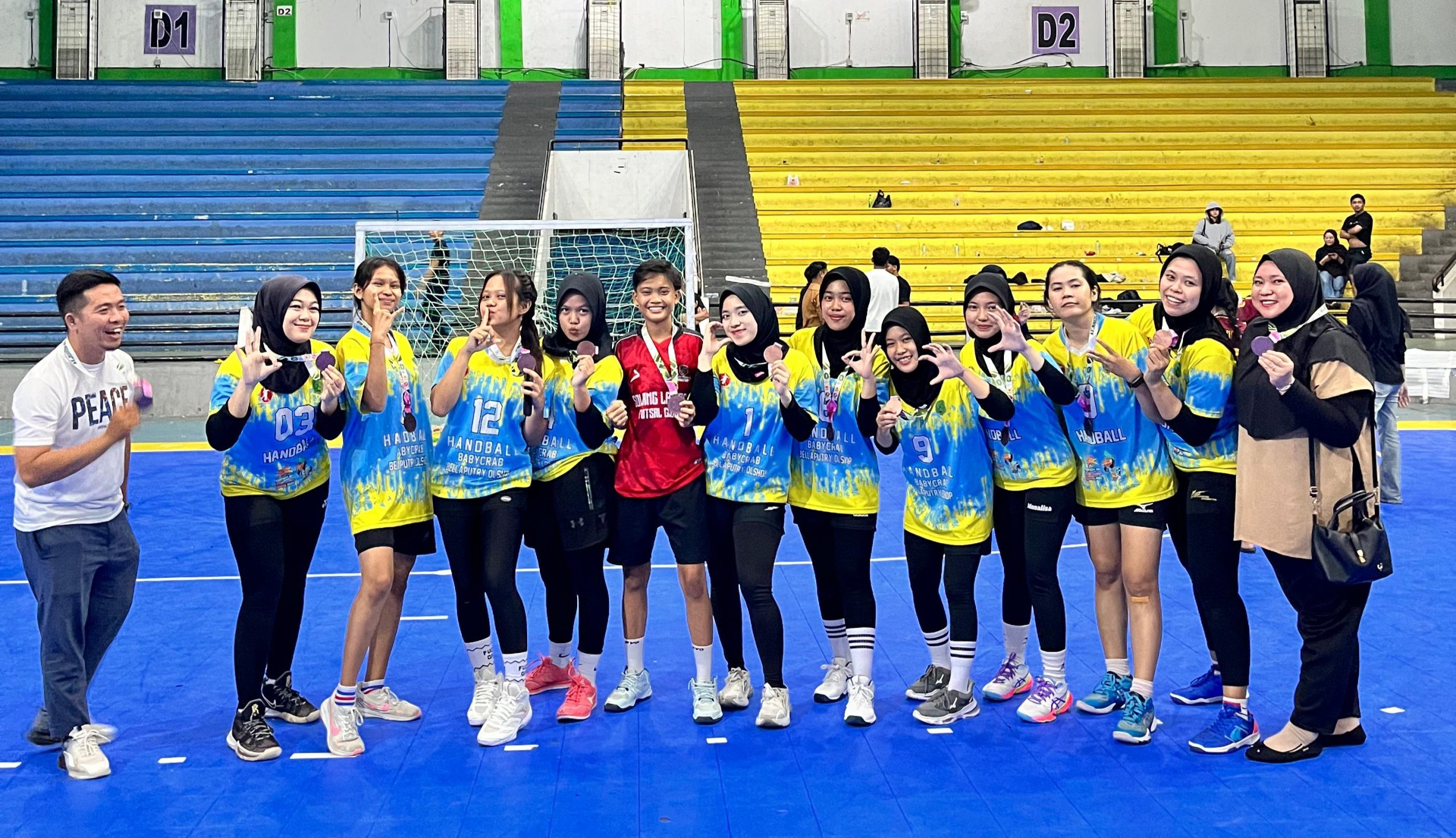 Read more about the article Ketua Komisi IV Apresiasi Capaian Atlet Handball Sambas
