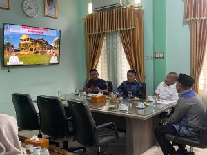 Read more about the article Dalami Strategi Pengelolaan Sampah Bernilai Ekonomis di Pontianak, Komisi III DPRD Sambas Lakukan Kunjungan Kerja ke Dinas Lingkungan Hidup Kota Pontianak