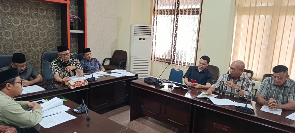 Read more about the article Konflik Perkebunan Dibahas di DPRD Sambas, TKP3 Diminta Dioptimalkan