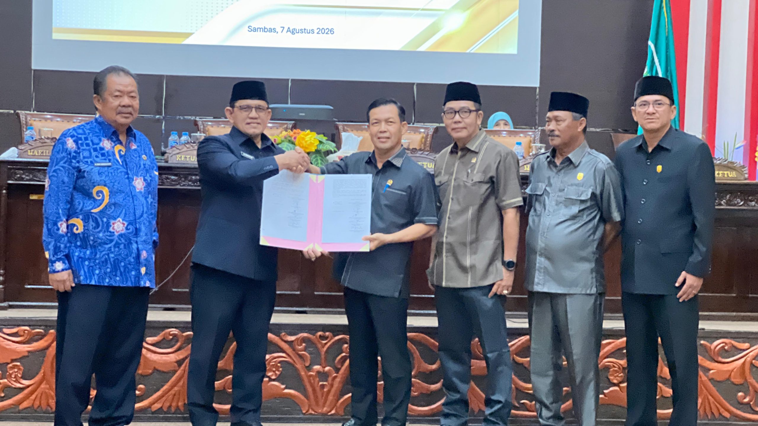 DPRD Kabupaten Sambas Gelar Rapat Paripurna, KUA-PPAS 2027 dan KUPA-PPAS Perubahan 2026 Disepakati