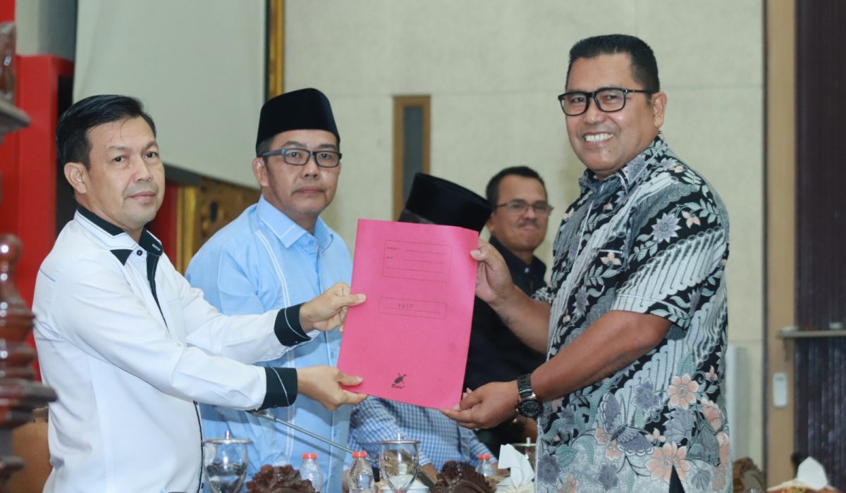 Fraksi PDI P Siap Kawal APBD P 2026