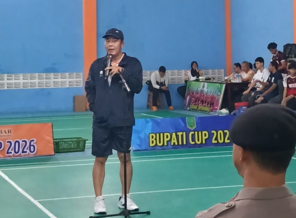 Waka I Apresiasi Kejuaraan Bulutangkis Piala Bupati dan Piala Sambas 2026