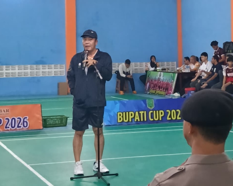 Waka I Apresiasi Kejuaraan Bulutangkis Piala Bupati dan Piala Sambas 2026